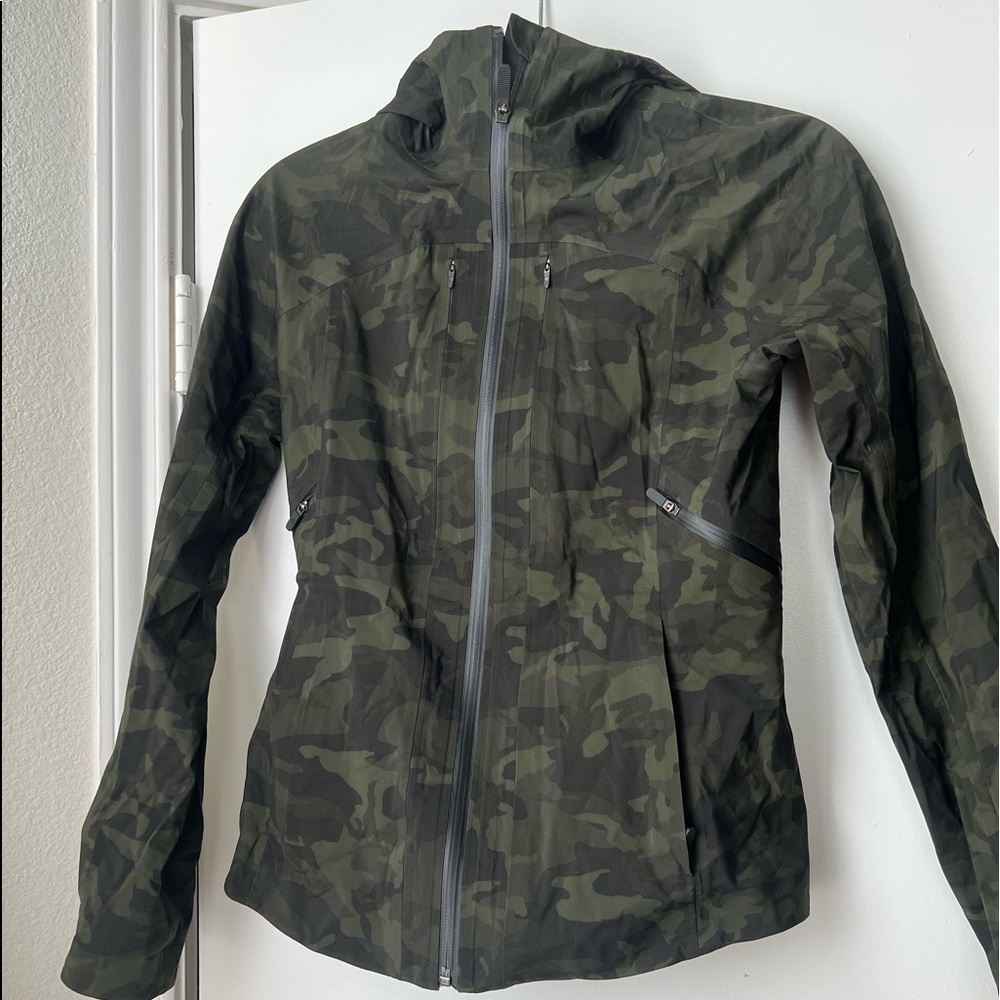 NWT Lululemon Trail Breaker Jacket